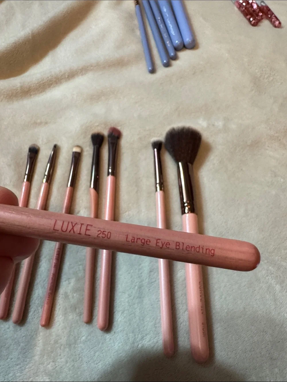 Luxie Pink and Rose Gold 8-Piece Brush Set - Soft Bristle Makeup Kit